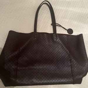 Authentic Bottega Veneta woven handbag